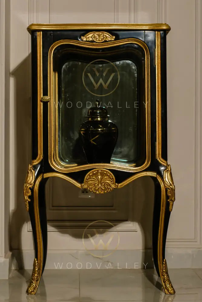 Wooden Baroque Cabinet nesting tables