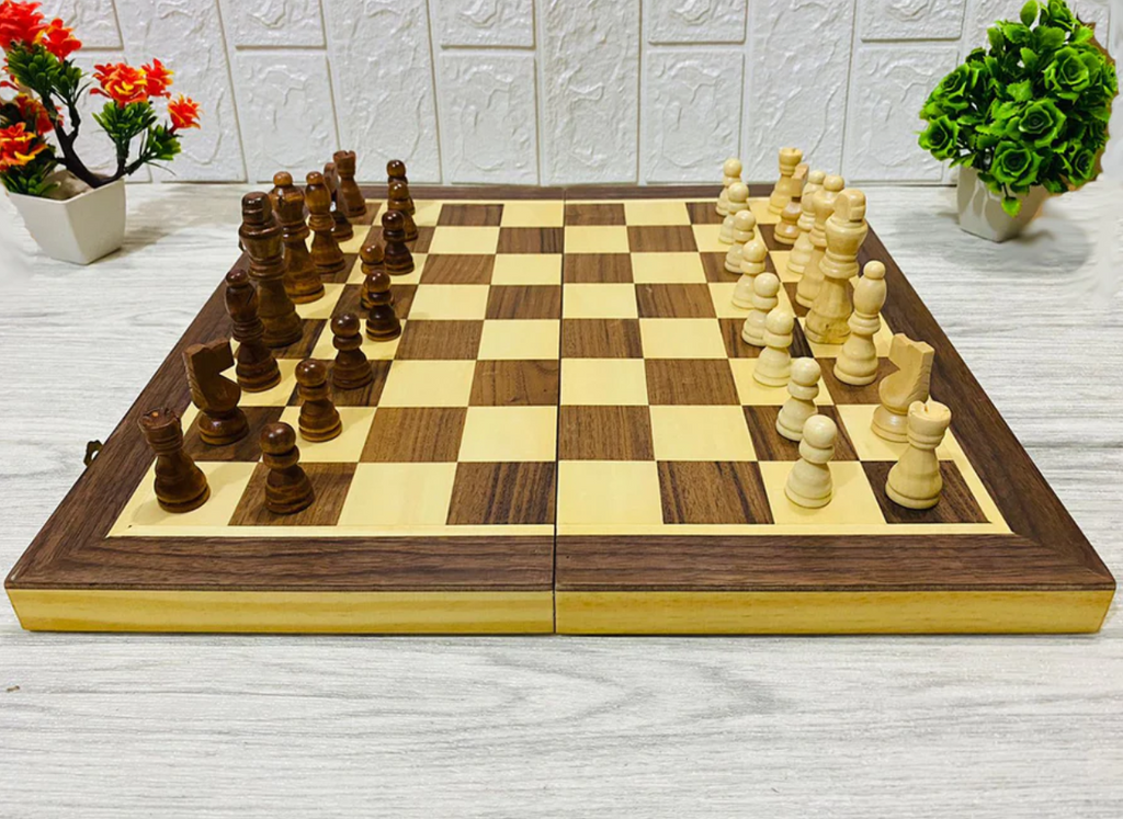 Wooden Chess-woodvalley